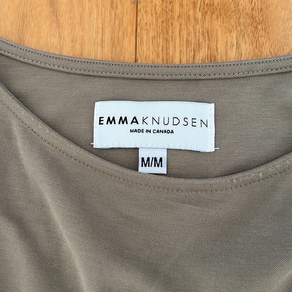 Emma Knudsen Sawyer Dress in Olive. Size M - Picture 7 of 10